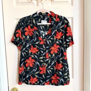Red Jaclyn smith Hawaiian button up